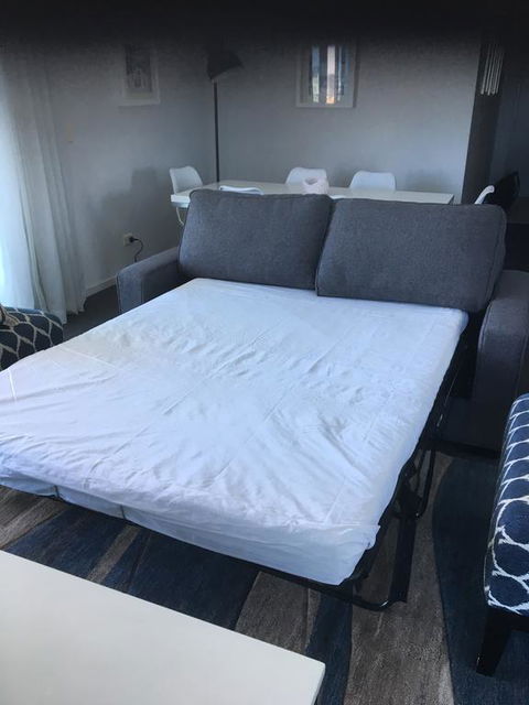 Apartment With Ocean Views - Accommodation Australia 1