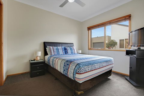 Apartments On Church - Unit 7 - Accommodation Australia 1