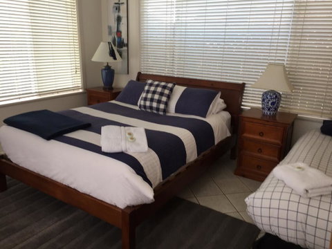 Apartments On The Park - 47 March St - Accommodation Australia 0