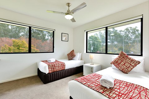 Apex Park Holiday Apartments - Accommodation Australia 3
