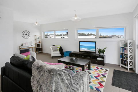 APOLLO 13 PENTHOUSE - Free Wifi & Huge Terrace! - Accommodation Australia 1