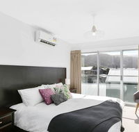 APOLLO 13 STUDIO - free wifi opposite beach - Local Tourism