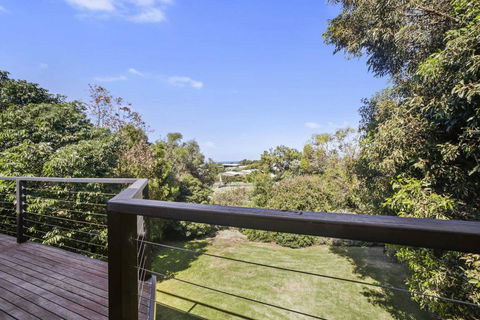 APOLLO BAY HOLIDAY HOUSE - Walk To Beach + Wifi - Accommodation Australia 1