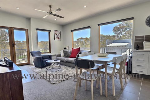Apres - Accommodation Australia 0
