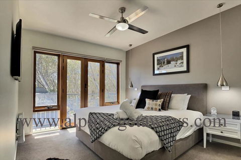 Apres - Accommodation Australia 1