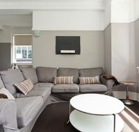 Apt - Sunny with Views - Accommodation Australia