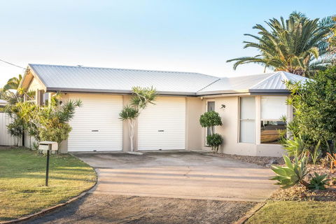Apurla Hervey Bay - Located At The Point - Local Tourism 2
