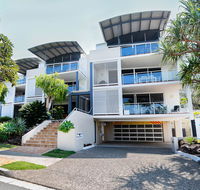 Aqua Promenade Beachfront Holiday Apartments - Australia Shopping