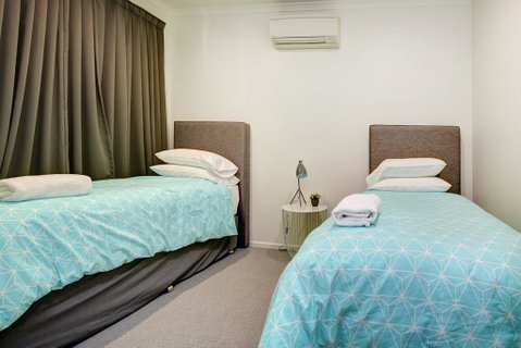 Aqualuna Beach Resort - Unit 25 - Accommodation Australia 2