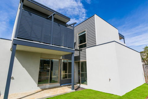 Aquilla Townhouse 6 - Accommodation Australia 0