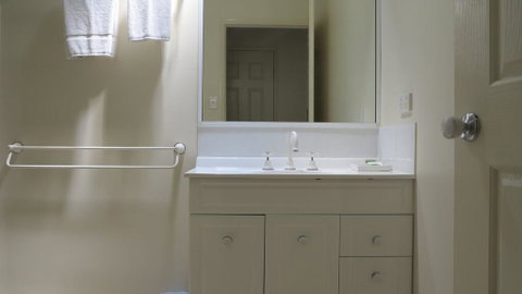 Arcadia Villas Unit 3 - Accommodation Australia 3