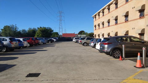 Arena Hotel (formerly Sleep Express Motel) - Accommodation Australia 2