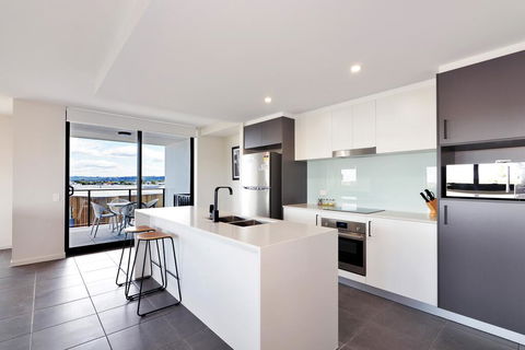 Arise Hedge - Accommodation Australia 2