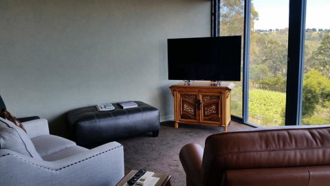 Armalong Winery Chalets - Local Tourism 3