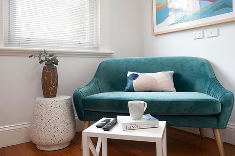 Art Deco Designer Studio In Lewisham - Accommodation Australia 1
