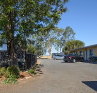 Artesian Motor Inn - Australia Shopping