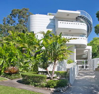 Artis Noosa Heads - Local Tourism