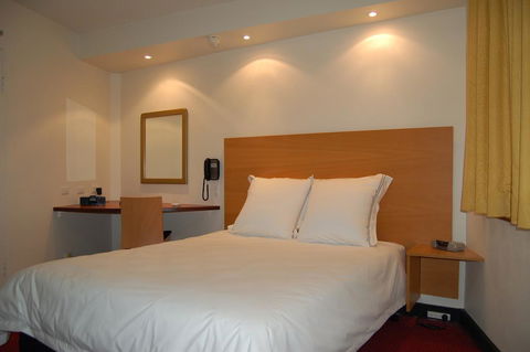 Arts Hotel - Accommodation Australia 1