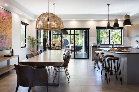 Arya - Accommodation Australia 0