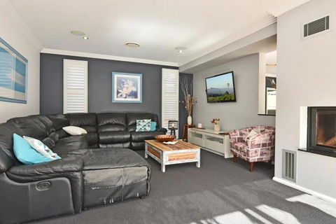 Luxury Mandalong Mansion With Pool & Spa - Accommodation Australia 1