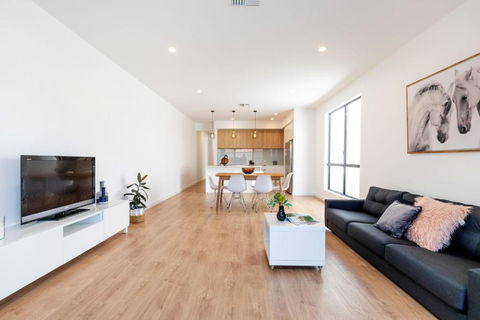 Luxury Private Ensuite Room Close To Airport,City, Genelg Beach - Accommodation Australia 3