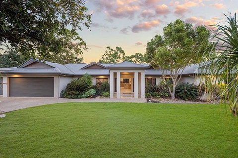 Luxury Style Living 20 Minutes From CBD - Local Tourism 0