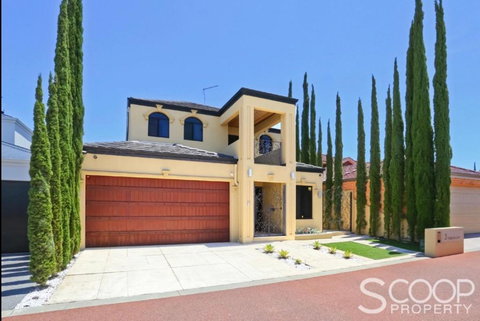 LUXURY VILLA W POOL & SPAS - Local Tourism 3