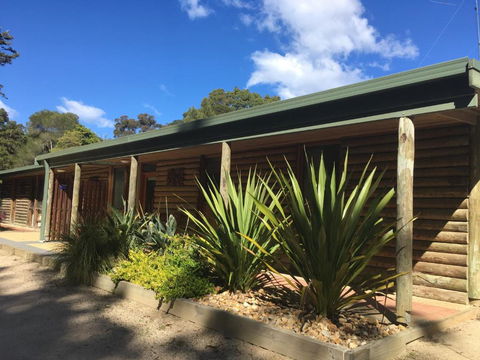 Mallacoota Log Cabins - Accommodation Australia 0