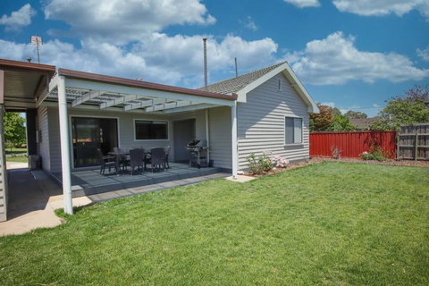 Mansi On Raymond - Australia Shopping 2