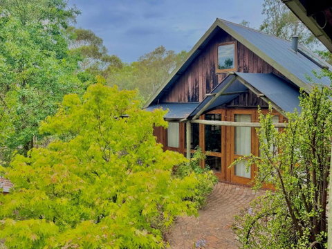 Maccys Cottages - Local Tourism 2