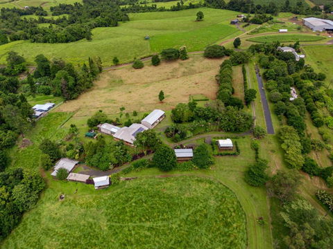 Mena Creek Flower House - Accommodation Australia 1