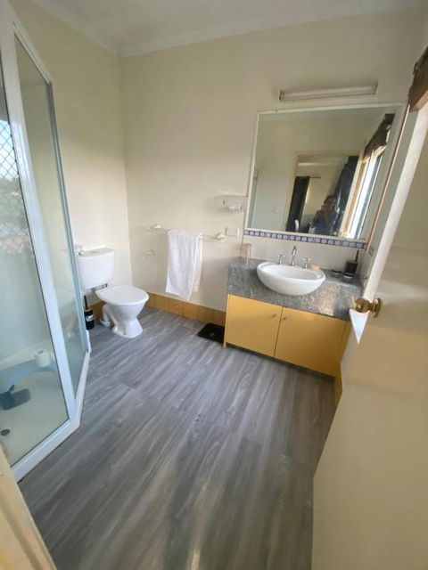 Master Ensuite And Private Balcony - Accommodation Australia 2
