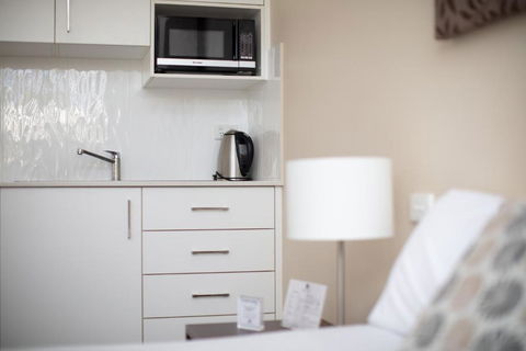 Merivale Motel - Accommodation Australia 3