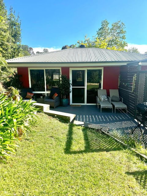 Milton Village Retreat - Secluded Comfort - Accommodation Australia 0