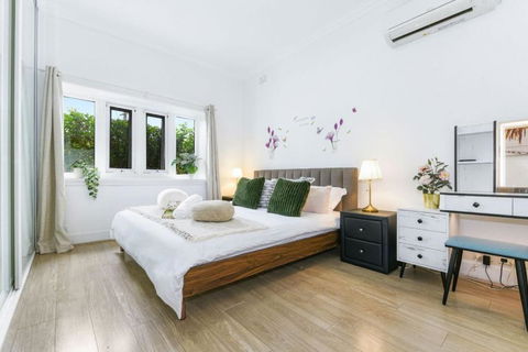 Mins To Mall Convenient 3 Beds Classic Charm Home - Australia Shopping 1