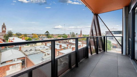 Modern 2B Apartment With City Views - Australia Shopping 2