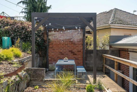 Modern 3-Bed Coastal Escape - Accommodation Australia 2