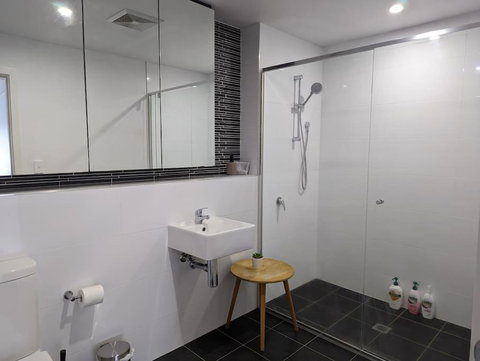 Modern & Relaxed Apartment, Great Views @Wright - Accommodation Australia 1