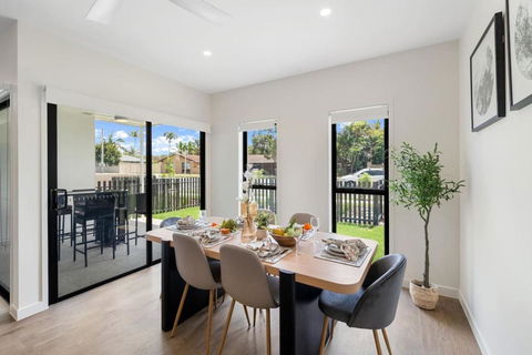 Modern Brand New House Near Mall Park With 2Parking - Local Tourism 0