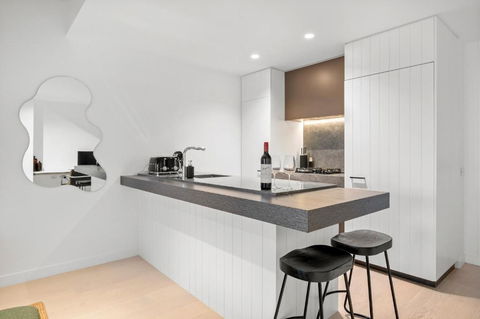 Modern, Luxury Oasis - Local Tourism 1