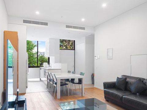 Modern Split Level 2Bed With Pool - Local Tourism 0