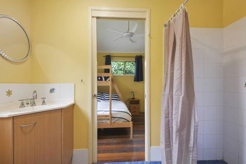 Moreton Island Retreat - Accommodation Australia 2