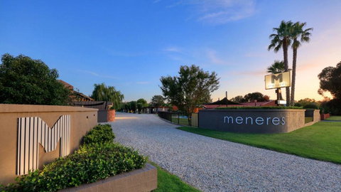 Motel Meneres - Accommodation Australia 0