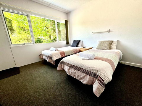 Mount Beauty Motor Inn - Local Tourism 2