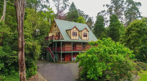 Mountain Lodge - Accommodation Australia 0