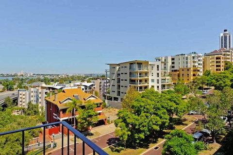 Mountway Holiday Apartments - Accommodation Australia 2