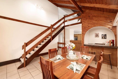 New 4BR Modern & Stylish Heritage Hideaway WiFi - Accommodation Australia 1