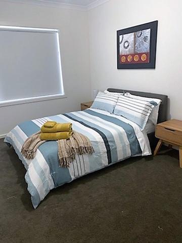 New Modern And Spacious In A Quiet Location Only 12 Min From The City - Australia Shopping 3