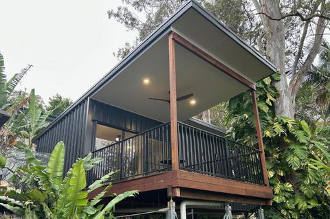 New - Our Treehouse Near Alex Beach - Local Tourism 1