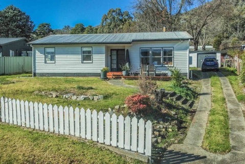Mount Beauty 3BR Home - Accommodation Australia 0